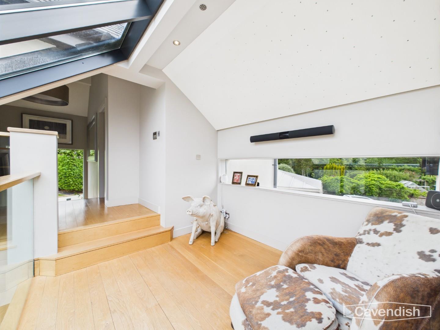 Gelli Road, Lloc, Holywell - GALLERIED LANDING/READING AREA