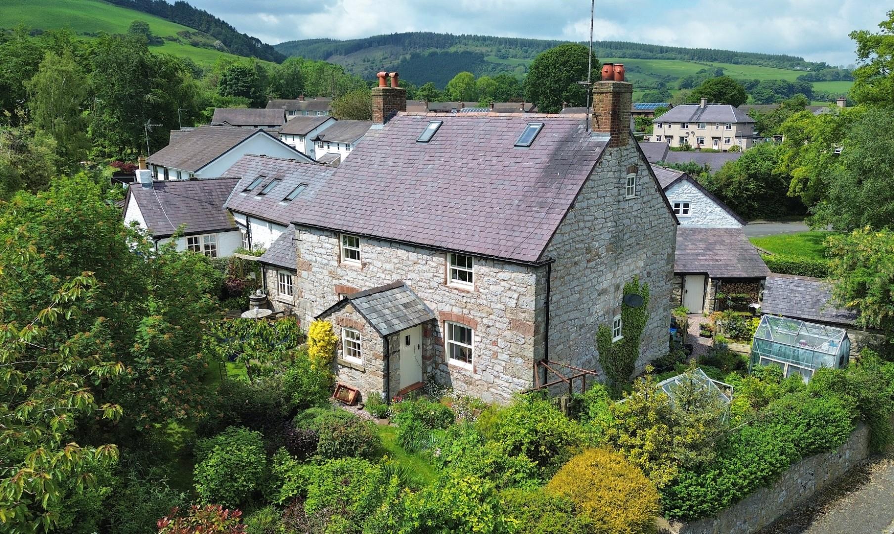 Tyn Llan Farmhouse