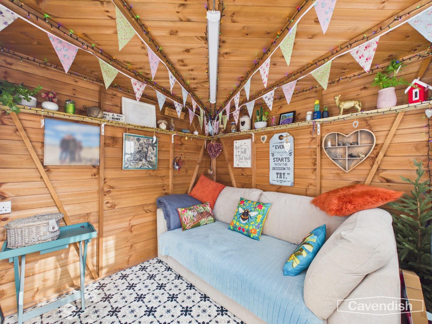 Hawarden Road, Penyffordd, Chester - SUMMERHOUSE