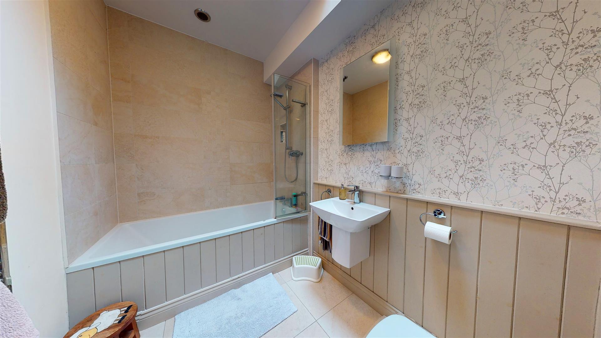 Pentre, Cilcain - BATHROOM