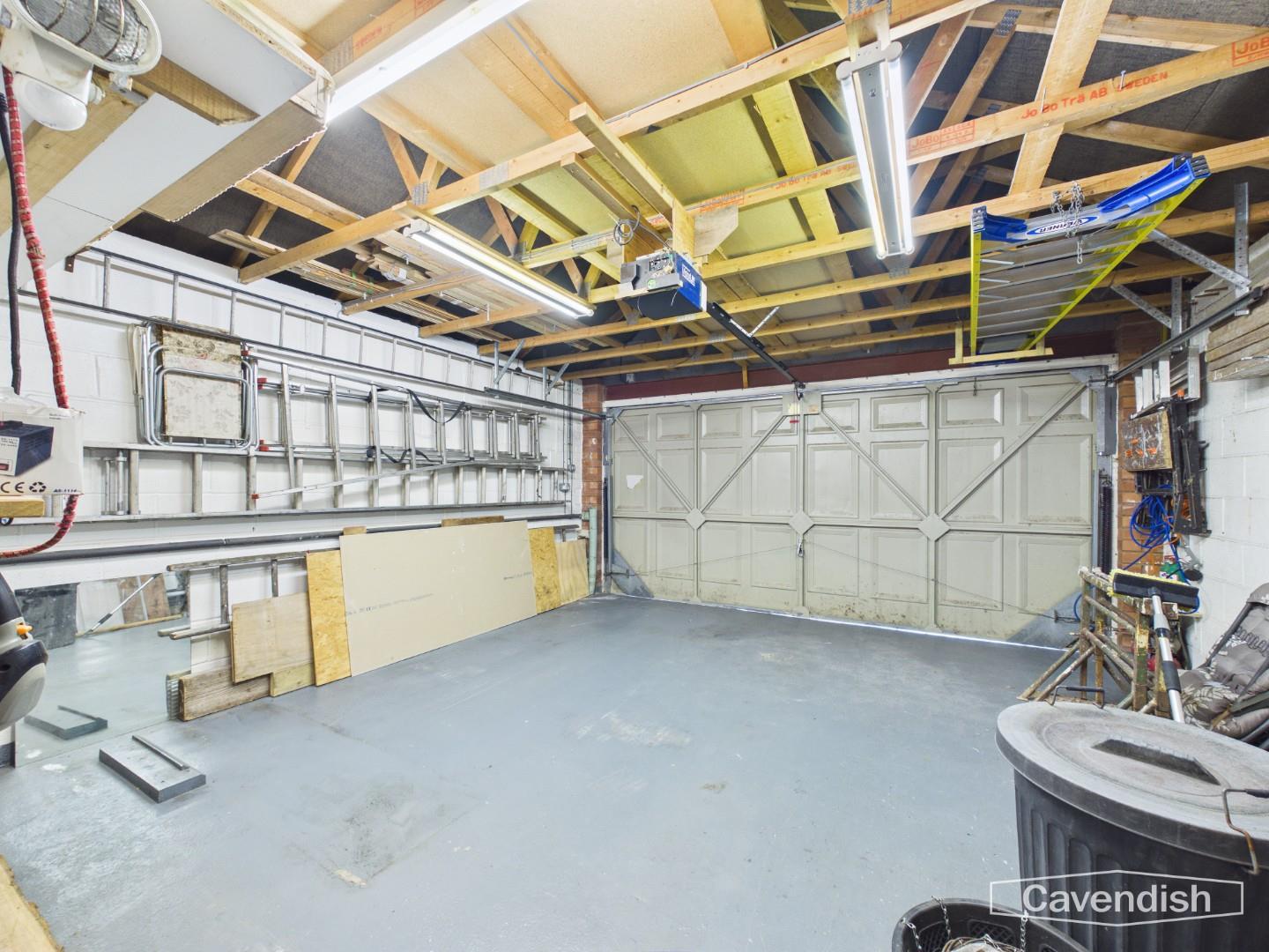 Belmont Avenue, Connah&rsquo;s Quay, Deeside - Garage, Workshop & Greenhouse