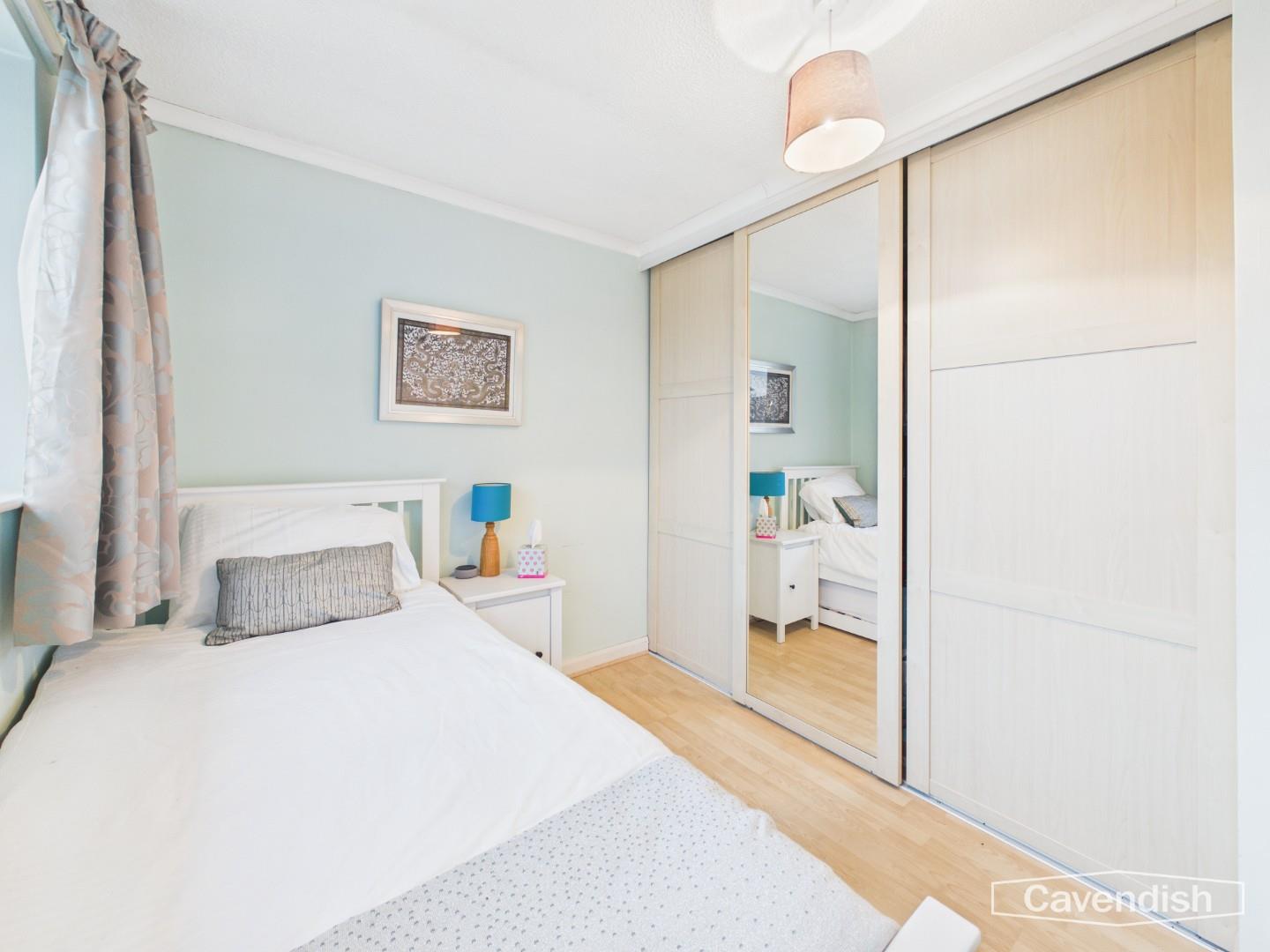 Ffordd Dawel, Sychdyn, Mold - Bedroom Five