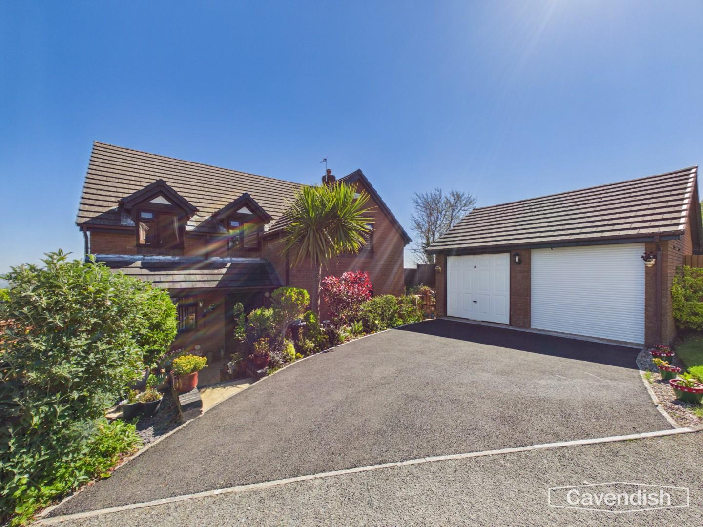 Coed Y Fron, Holywell - Garage