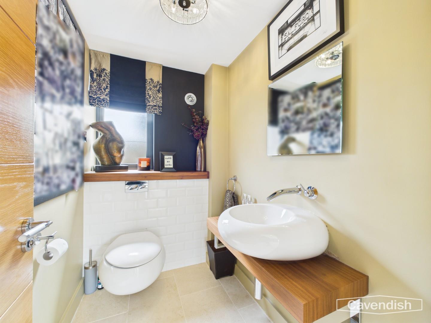 Gelli Road, Lloc, Holywell - DOWNSTAIRS WC