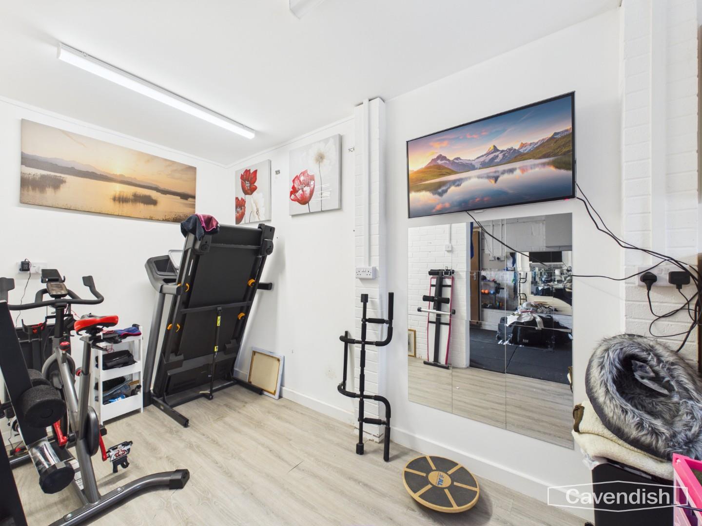 The Pines, Hawarden, Deeside - Garage