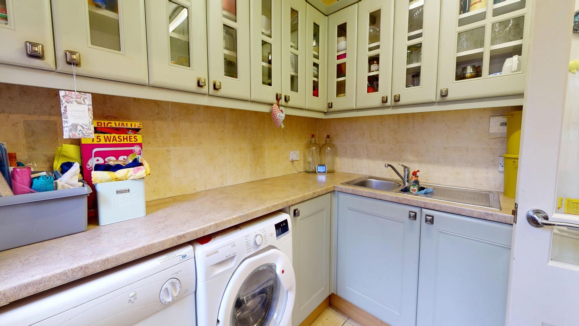 Mold Road, Mynydd Isa, Mold - UTILITY/SIDE HALL