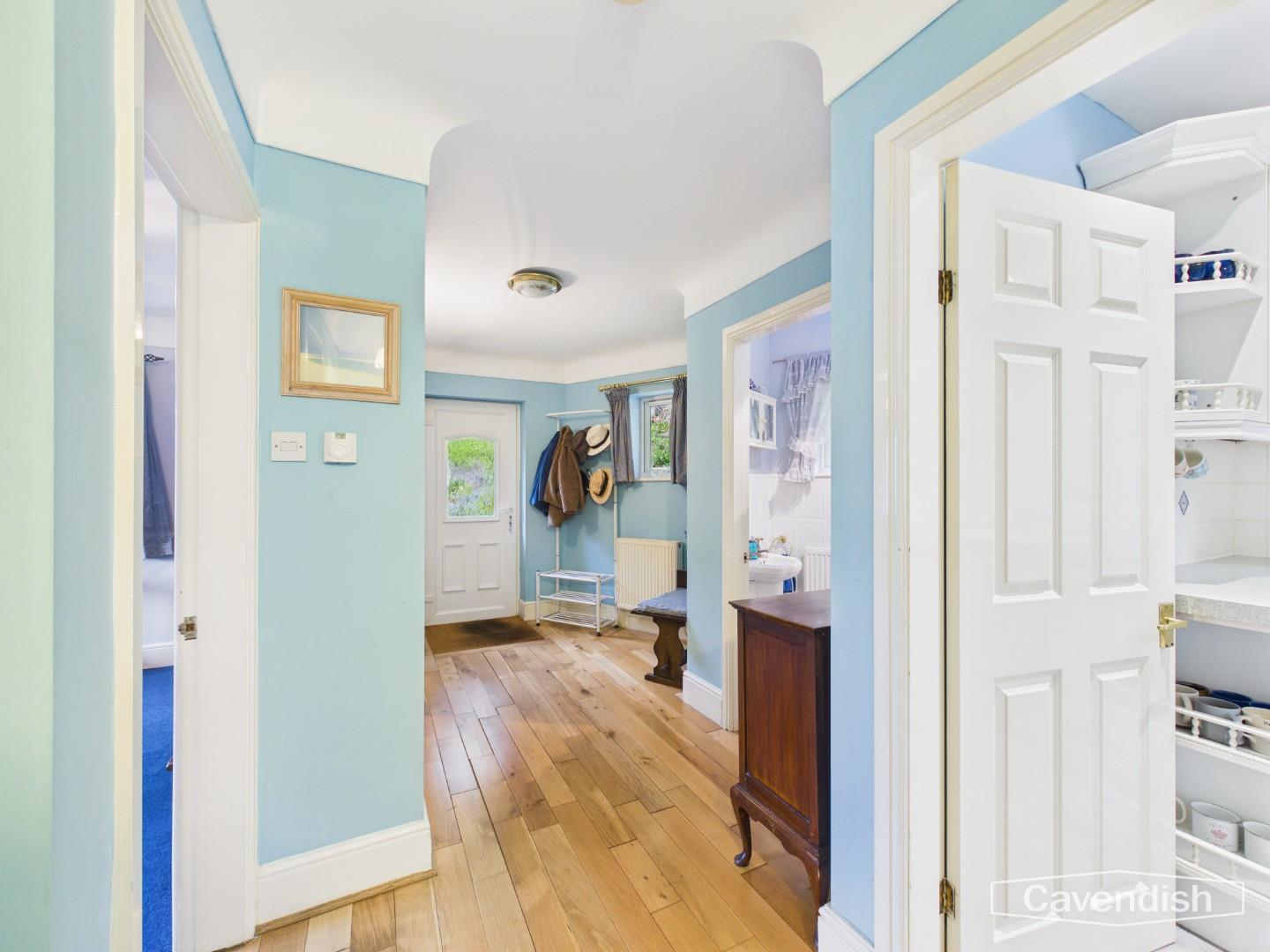 Rhyddyn Hill., Caergwrle, Wrexham - Entrance hallway