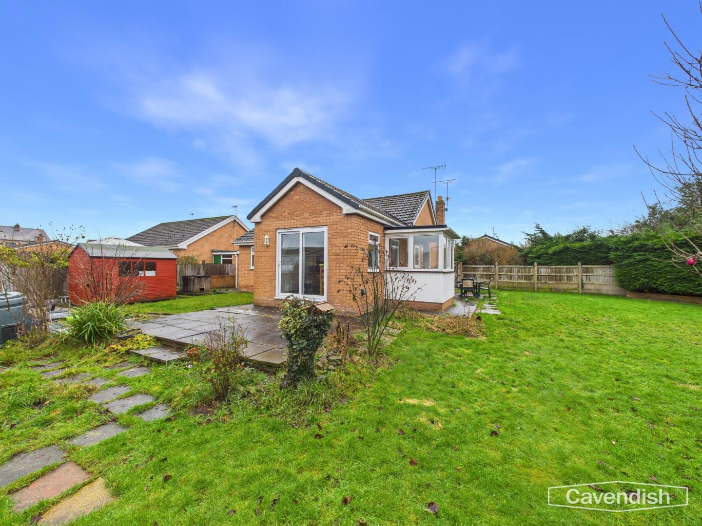 Ffordd Ganol, Sychdyn, Mold - GARDEN