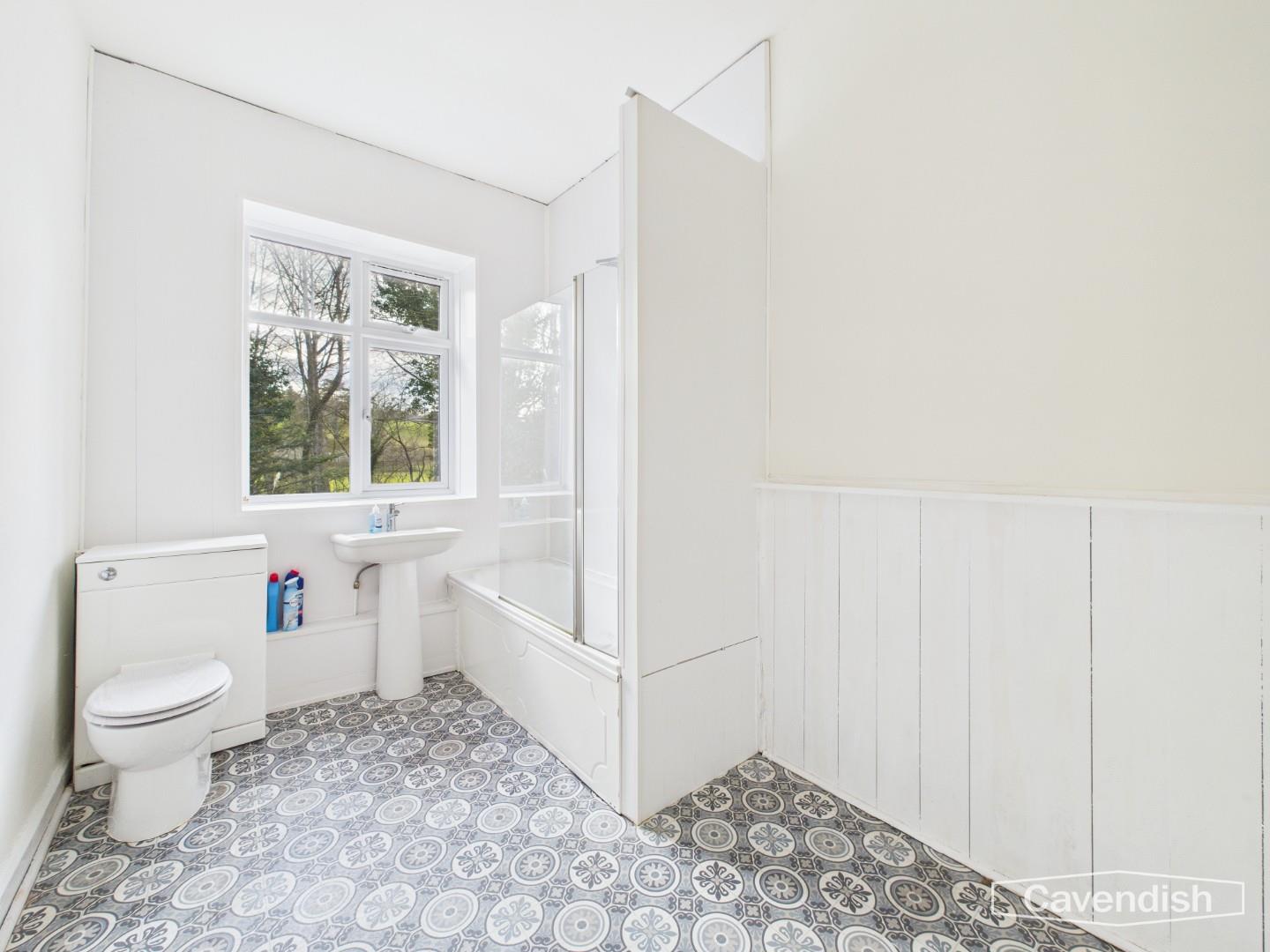 Penbedw, Nannerch, Mold - BATHROOM