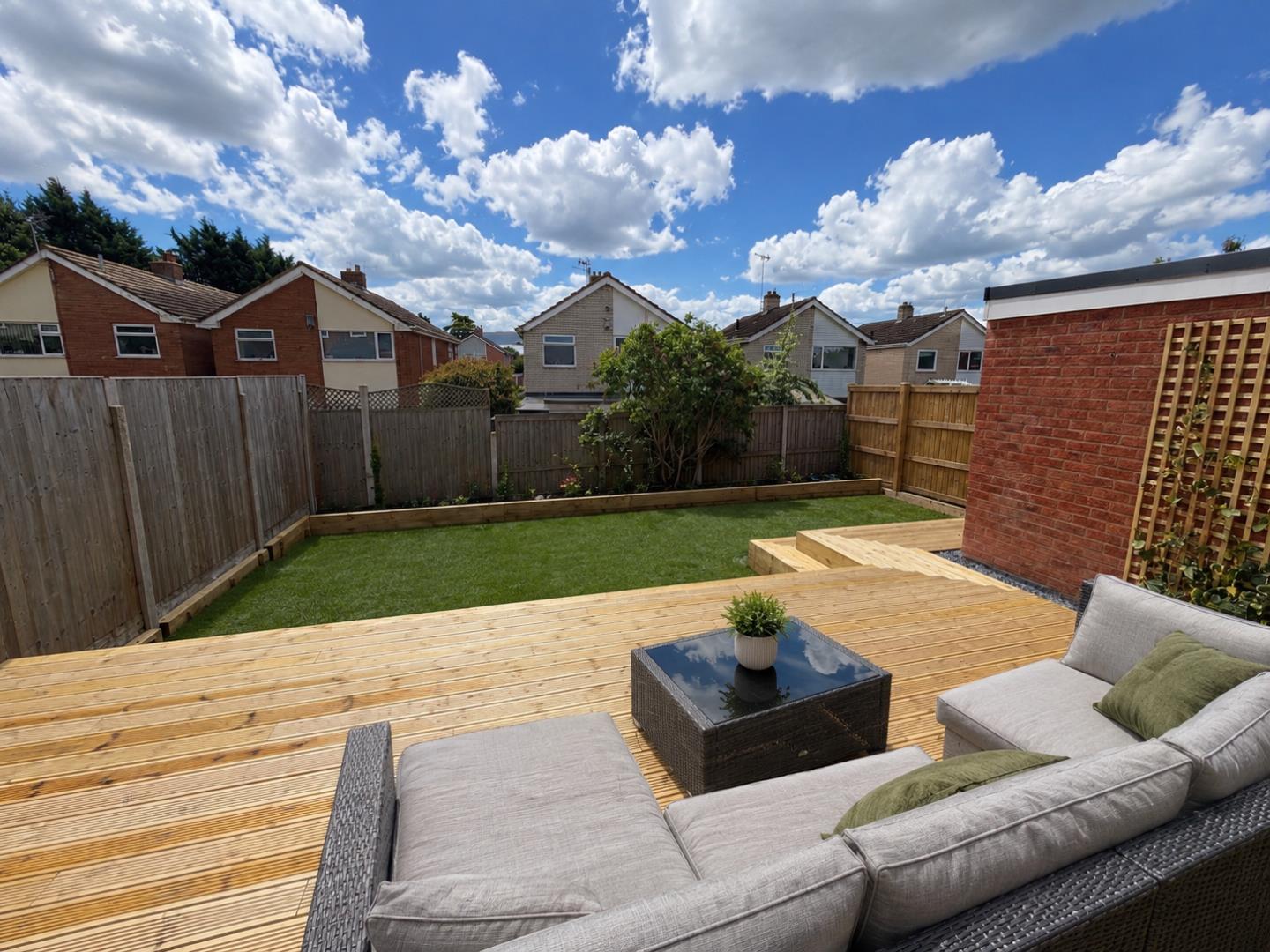 Llys Argoed, Mynydd Isa, Mold - External