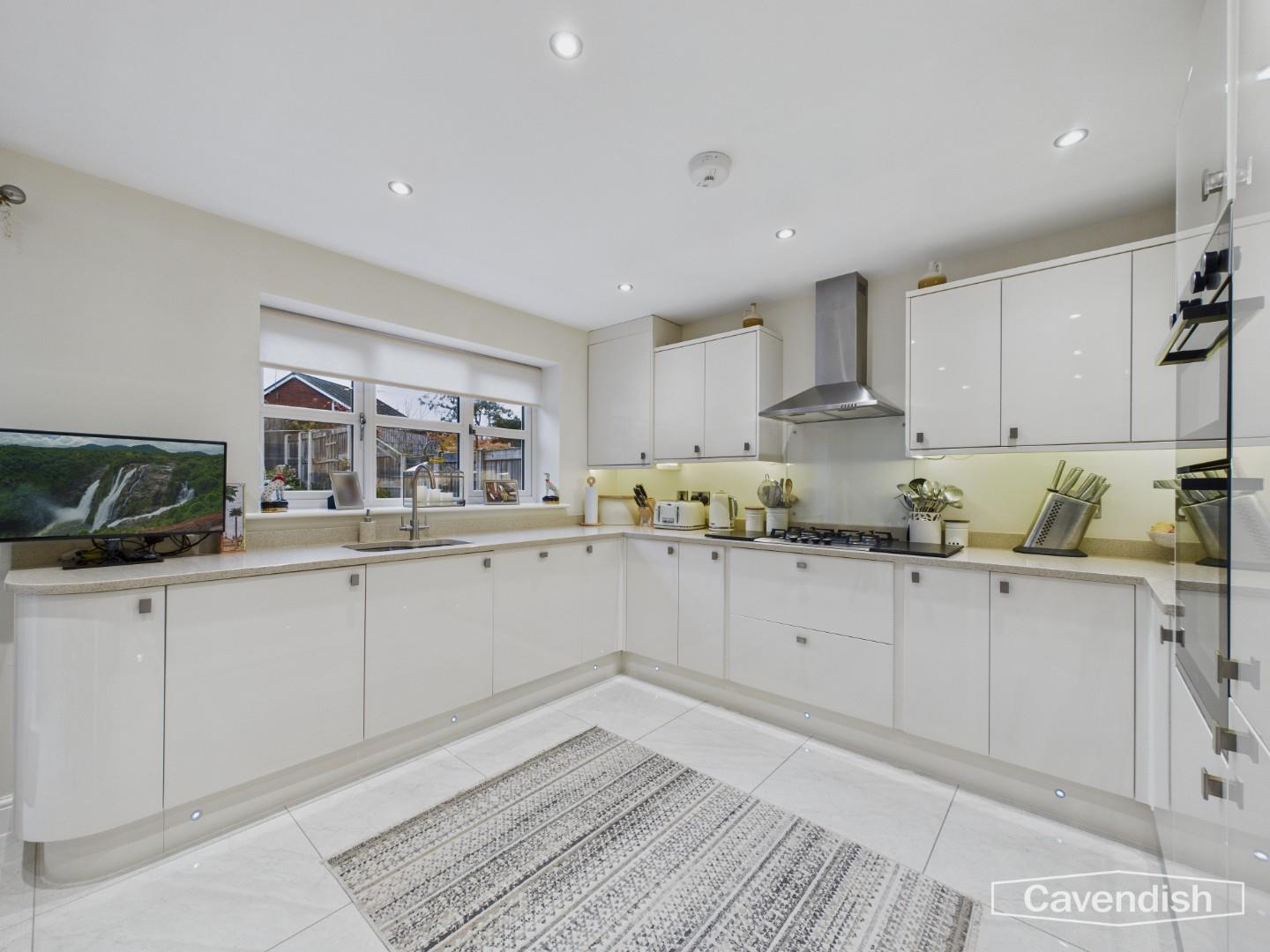 Ffordd Y Gwanwyn, Mold - KITCHEN