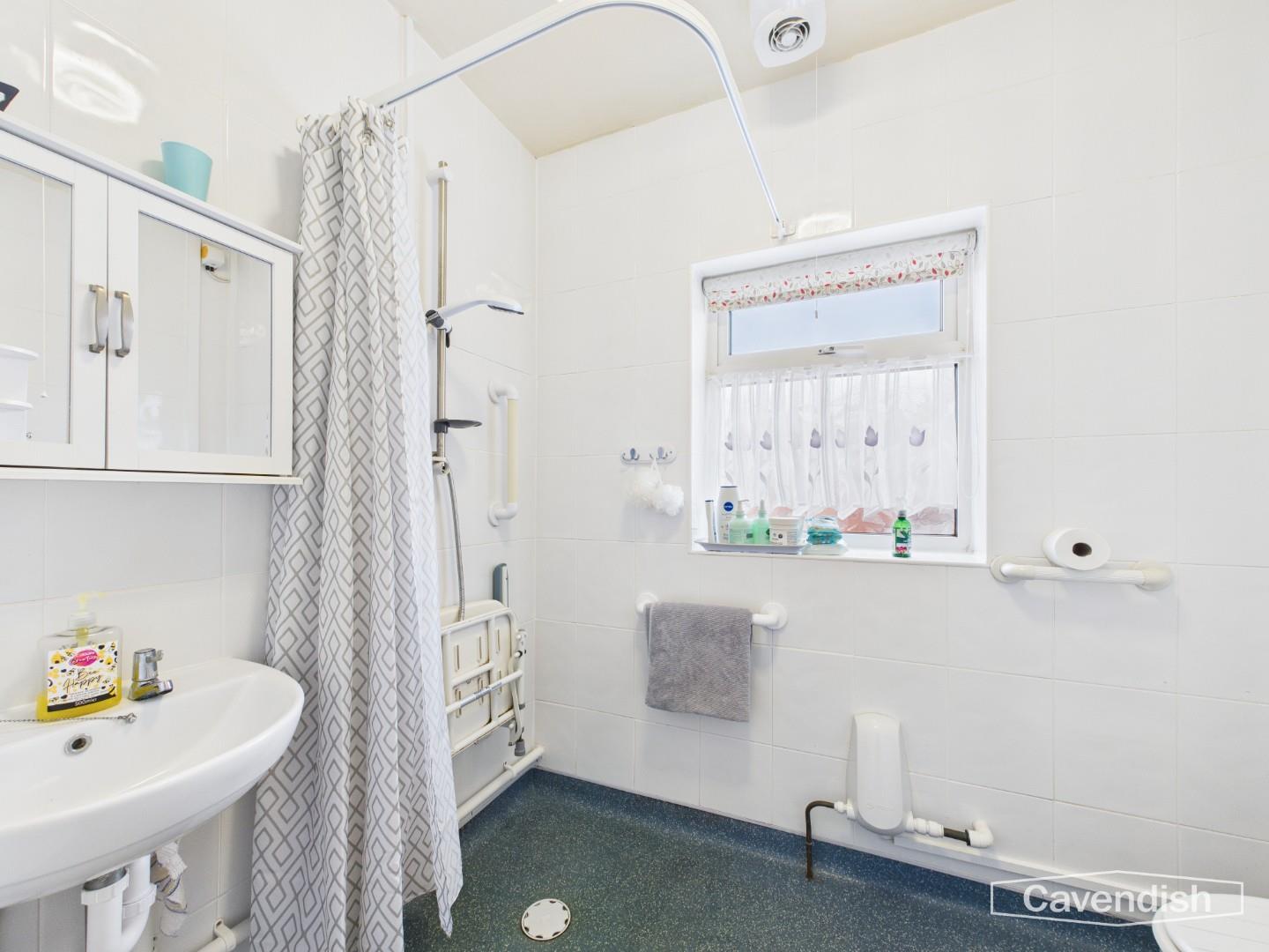 Rhodfa Helyg, Leeswood, Mold - WETROOM