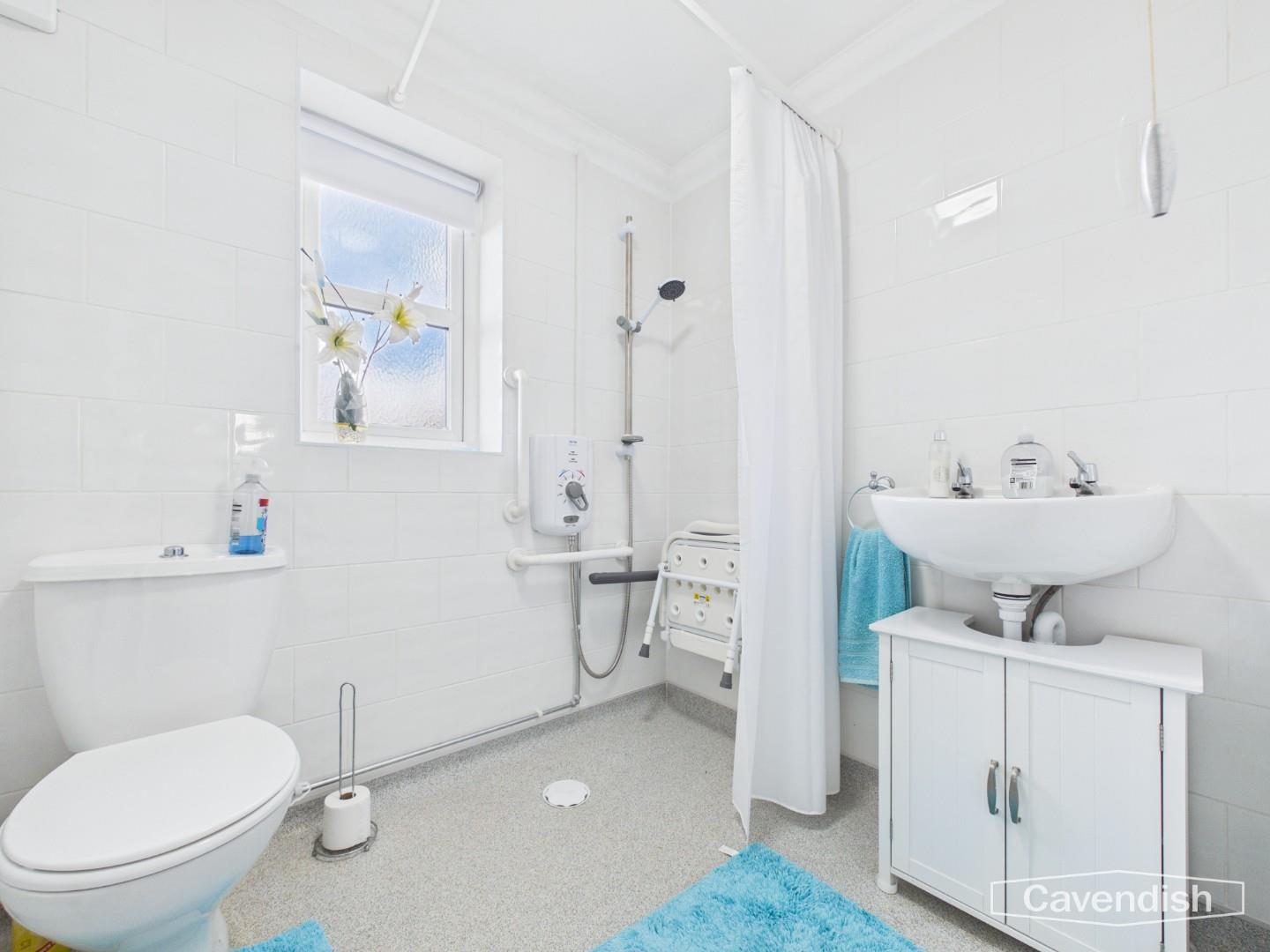 Alexandra Court, Buckley - Wetroom