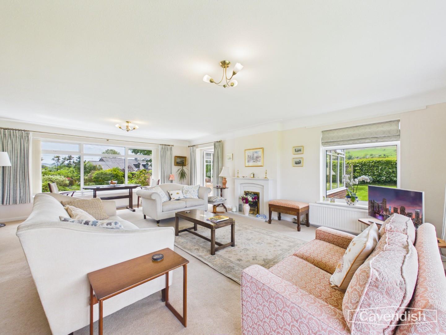 Llanarmon yn Ial, Mold - Living Room