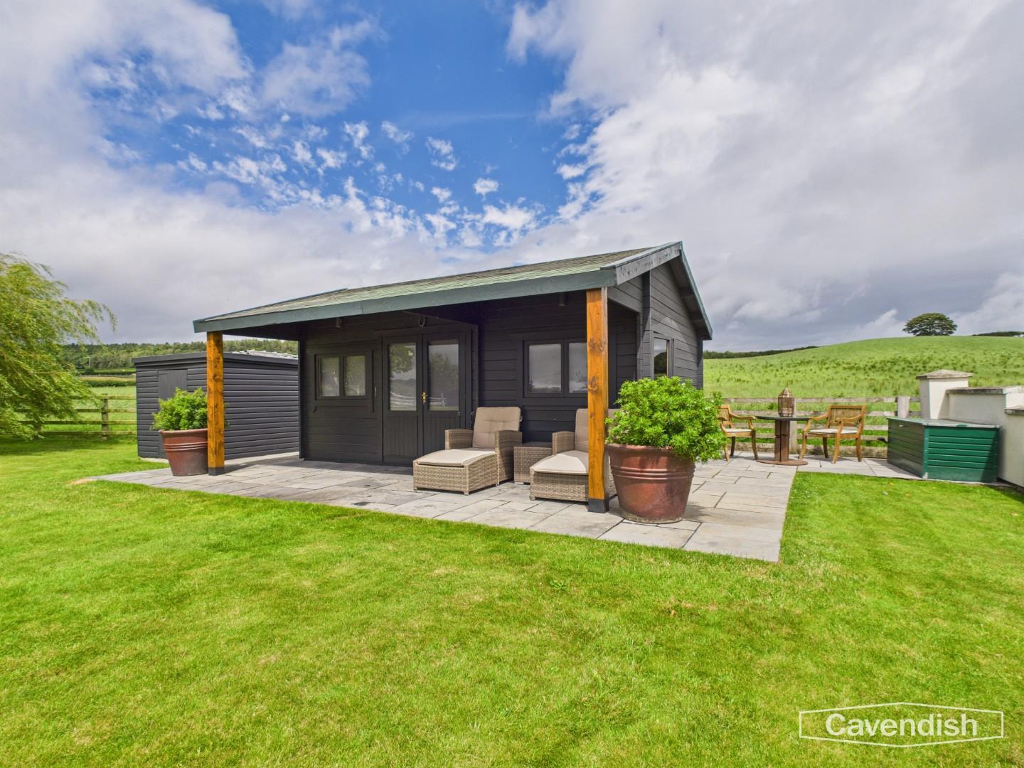 Gelli Road, Lloc, Holywell - SUMMERHOUSE