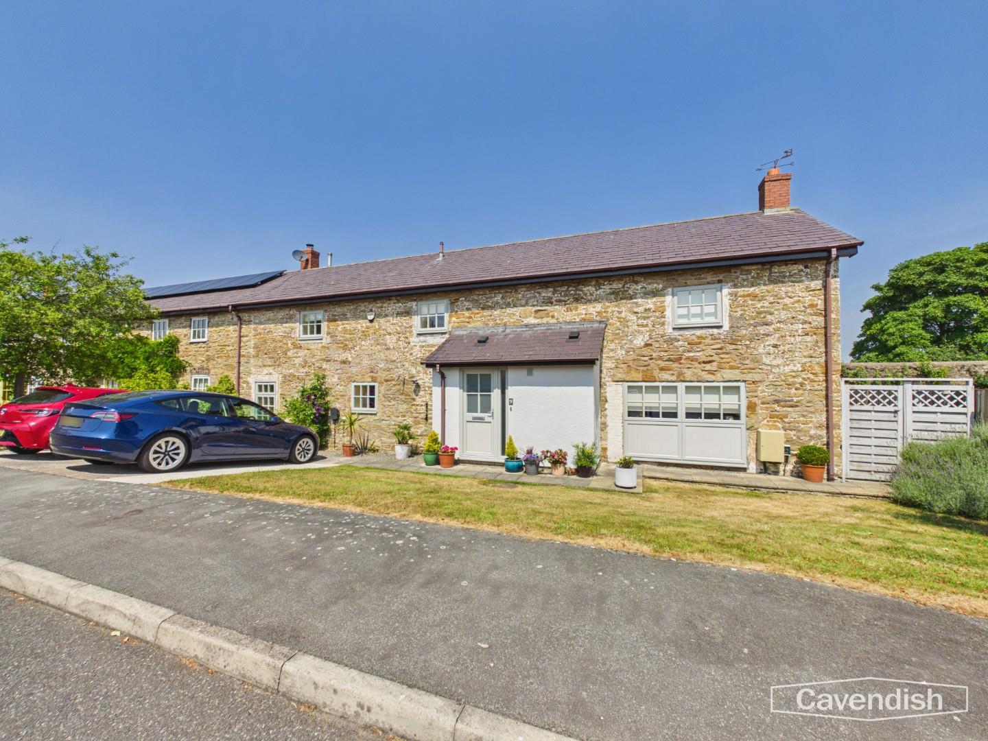 Maes Celyn, Northop, Mold - External