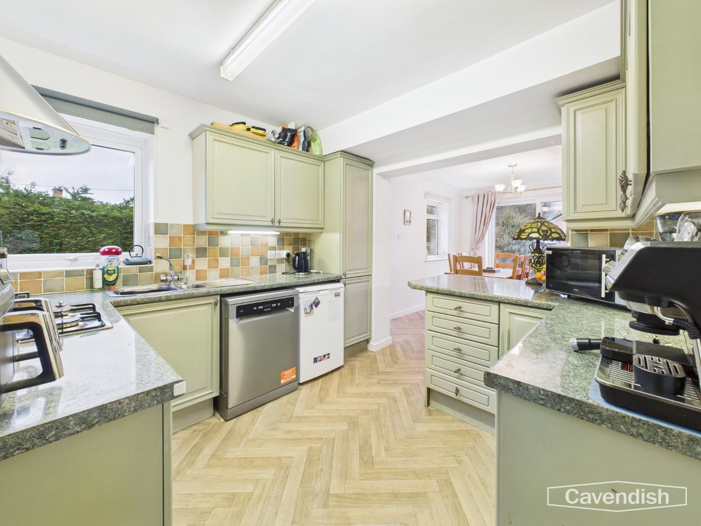 Ffordd Ganol, Sychdyn, Mold - KITCHEN