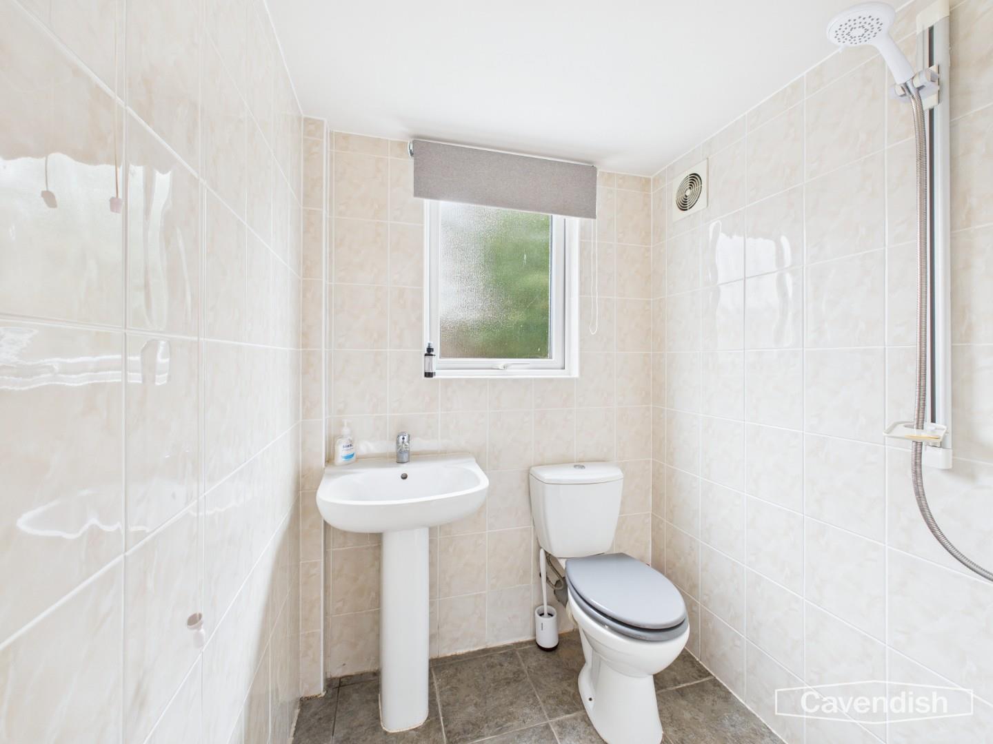 Manor Drive, Flint - WETROOM