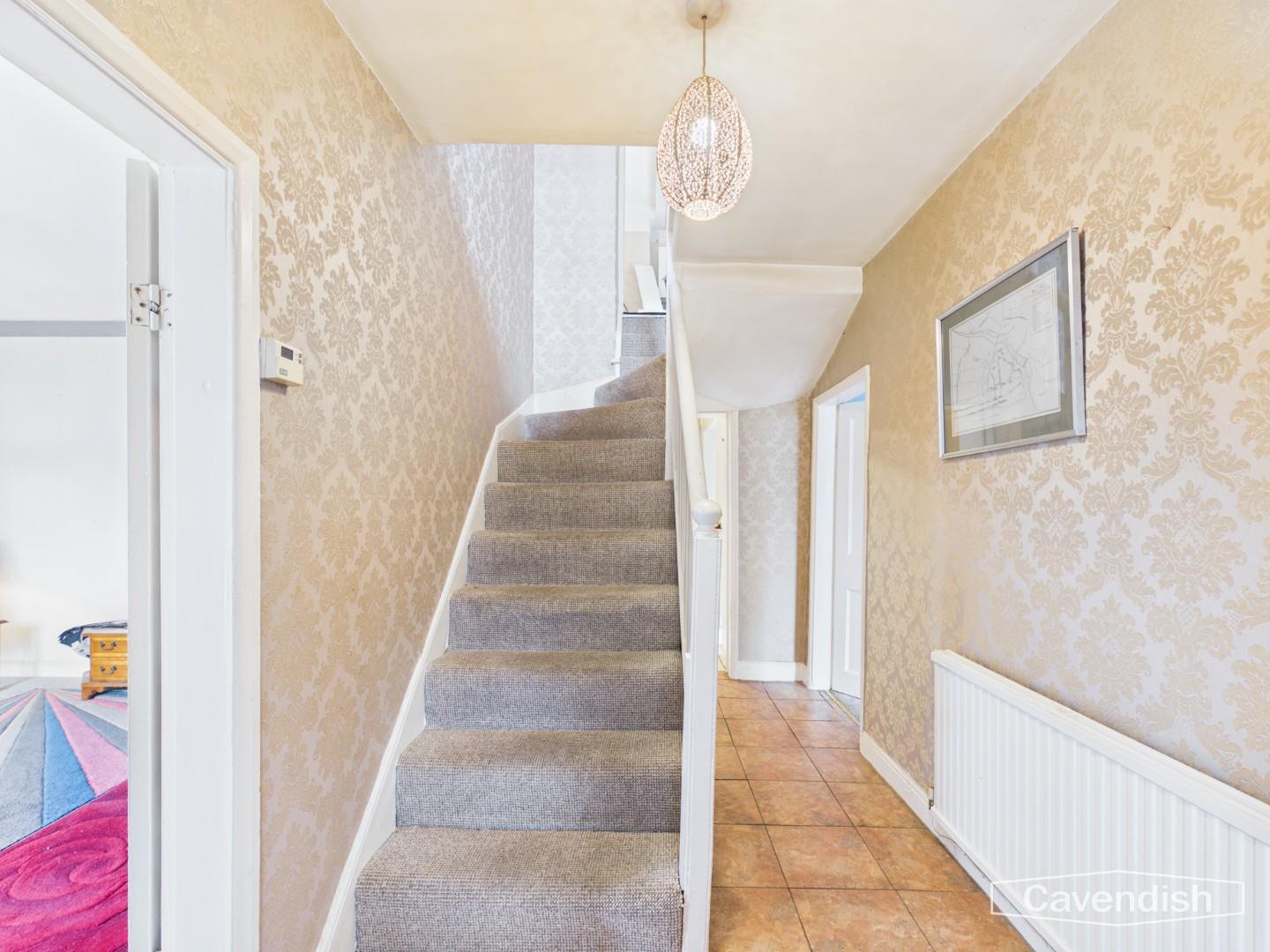 Marlow Terrace, Mold - Entrance Hallway