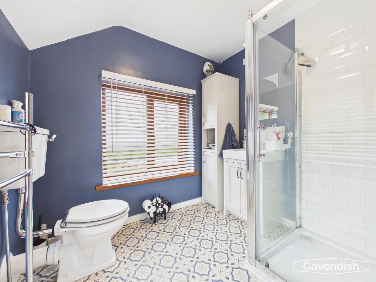 Ffordd Nercwys, Treuddyn, Mold - BATHROOM