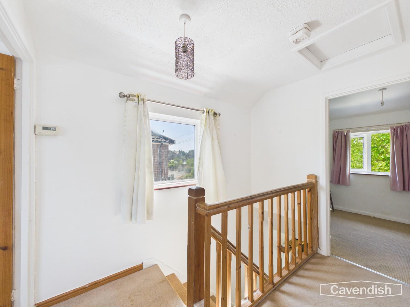 Hillside Crescent, Mold - Landing