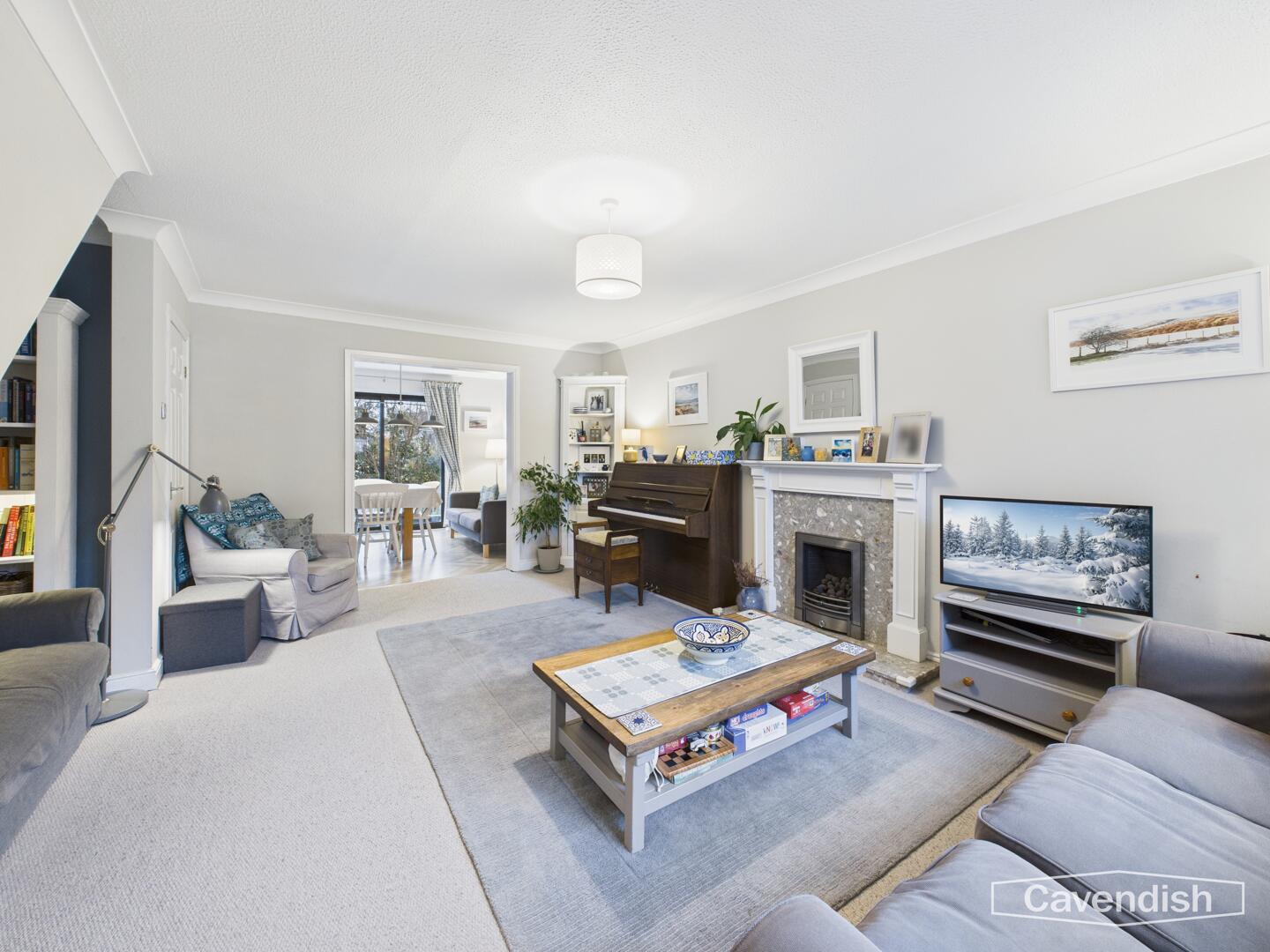 Ffordd Trem Y Foel, Mold - Living Room