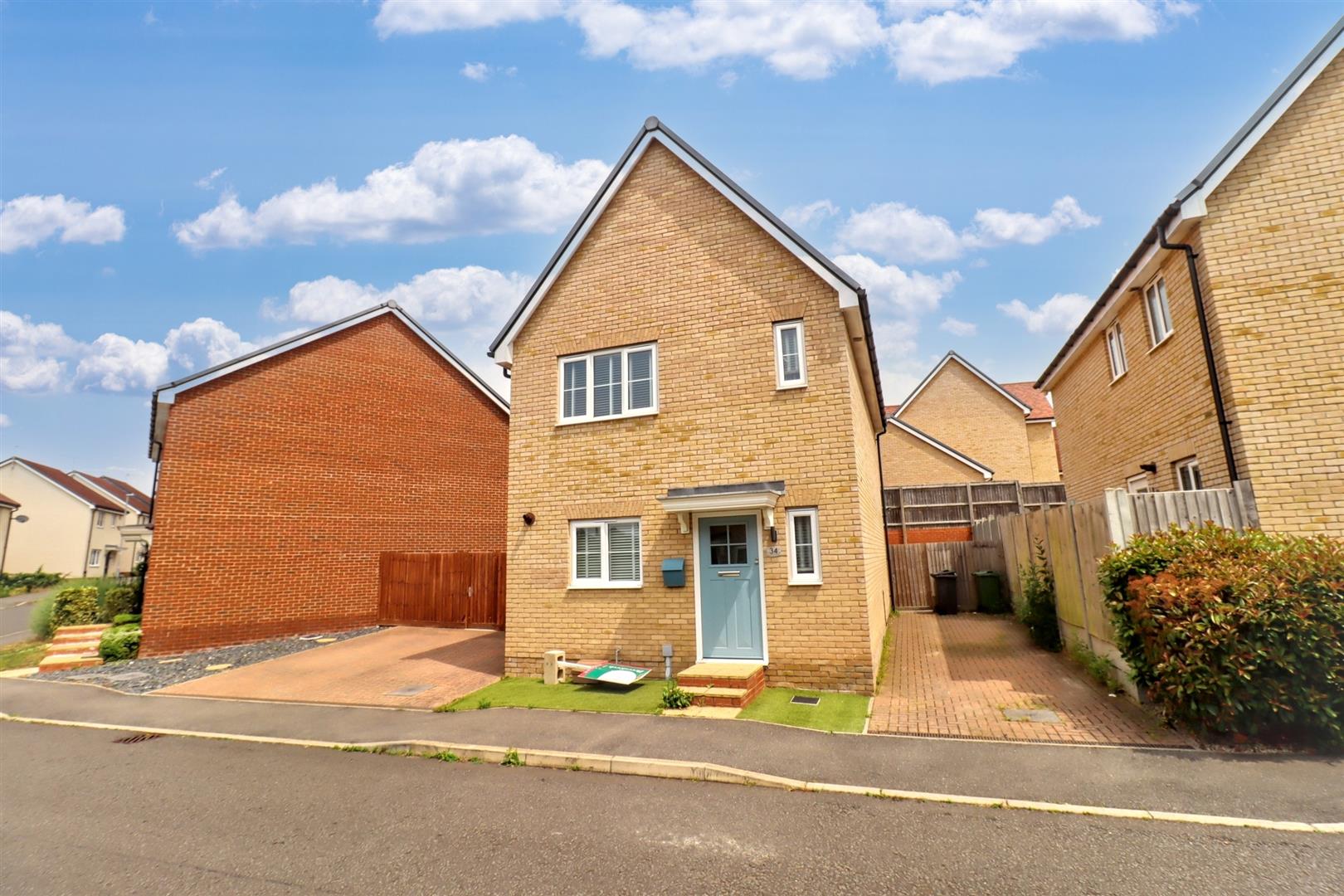 33943736 Bamboo Crescent, Braintree