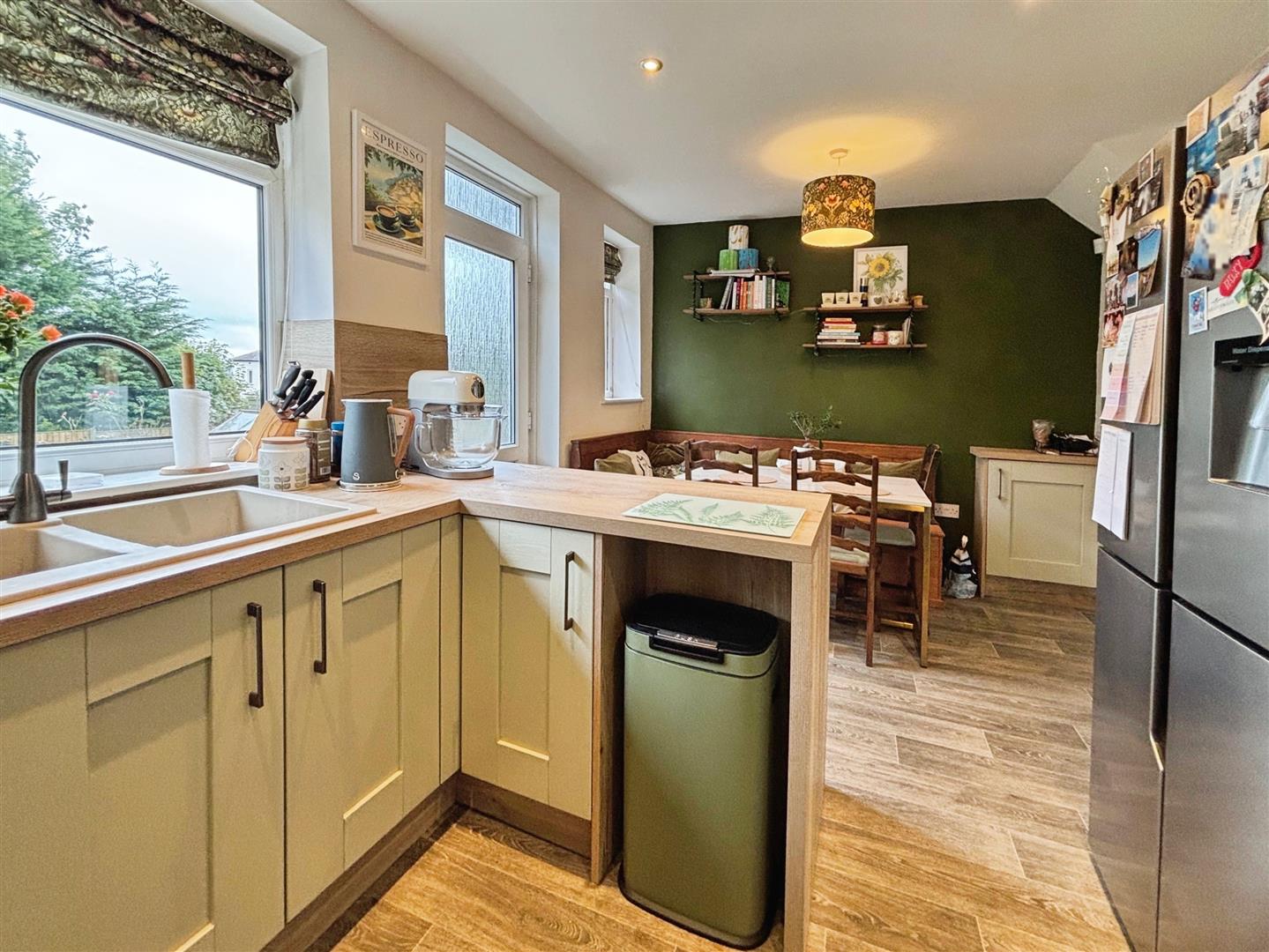 Larch Hill Crescent, Bradford, BD6 1DR