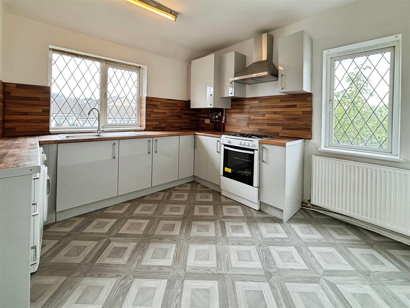 Dulverton Grove, Bradford, BD4 9EE