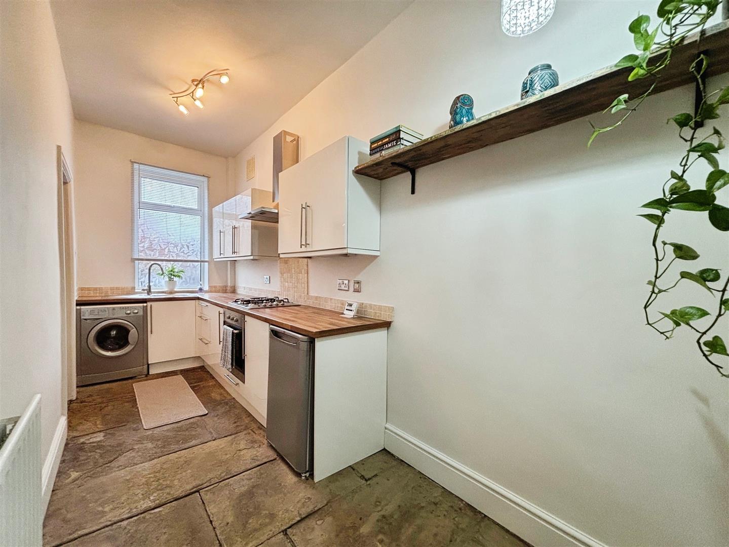 Haycliffe Hill Road, Bradford, BD5 9EY