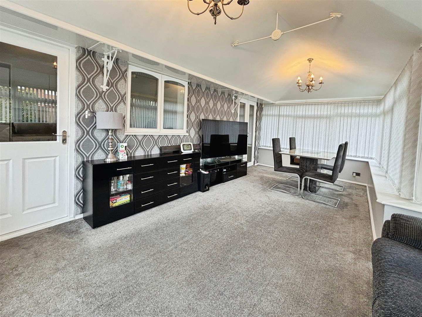 Trueman Court, Low Moor, Bradford, BD12 0NE