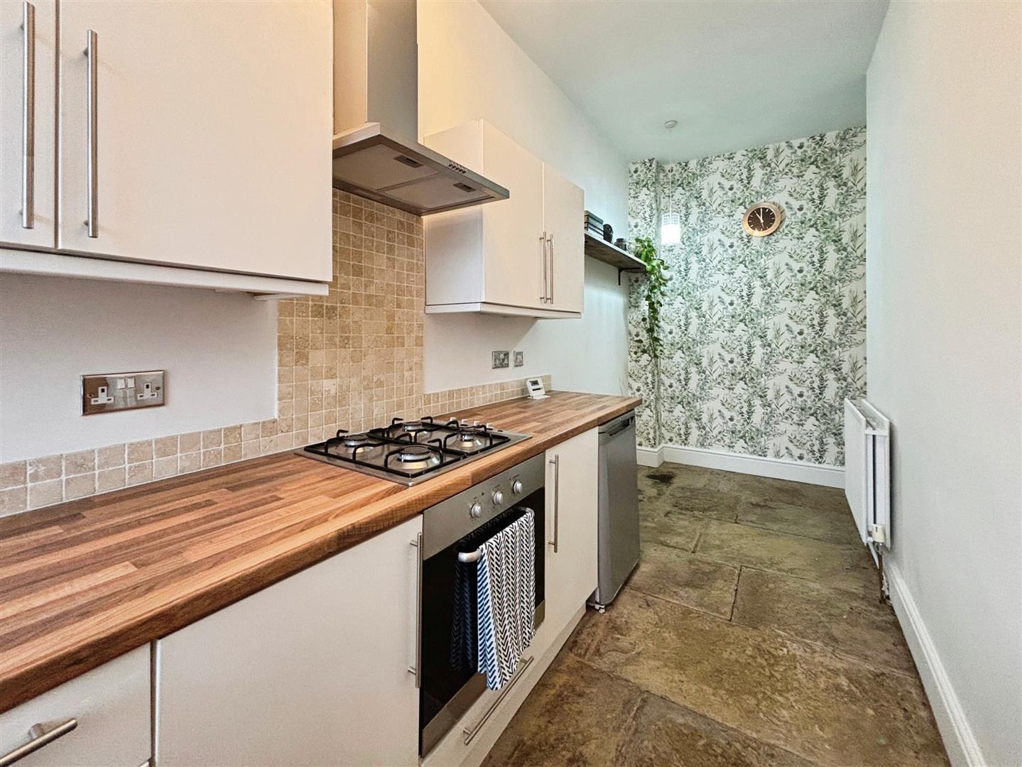 Haycliffe Hill Road, Bradford, BD5 9EY
