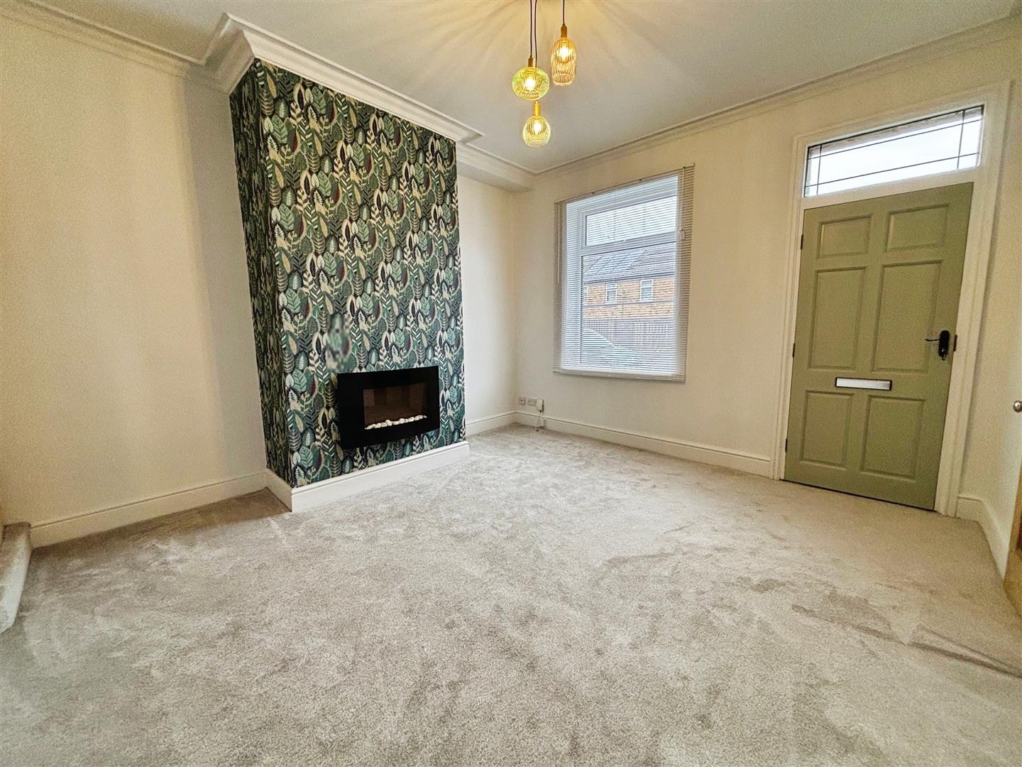 Haycliffe Hill Road, Bradford, BD5 9EY
