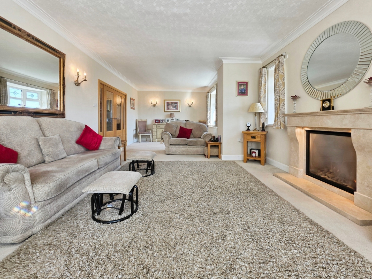 Roundwood Road, Baildon, BD17 7JZ