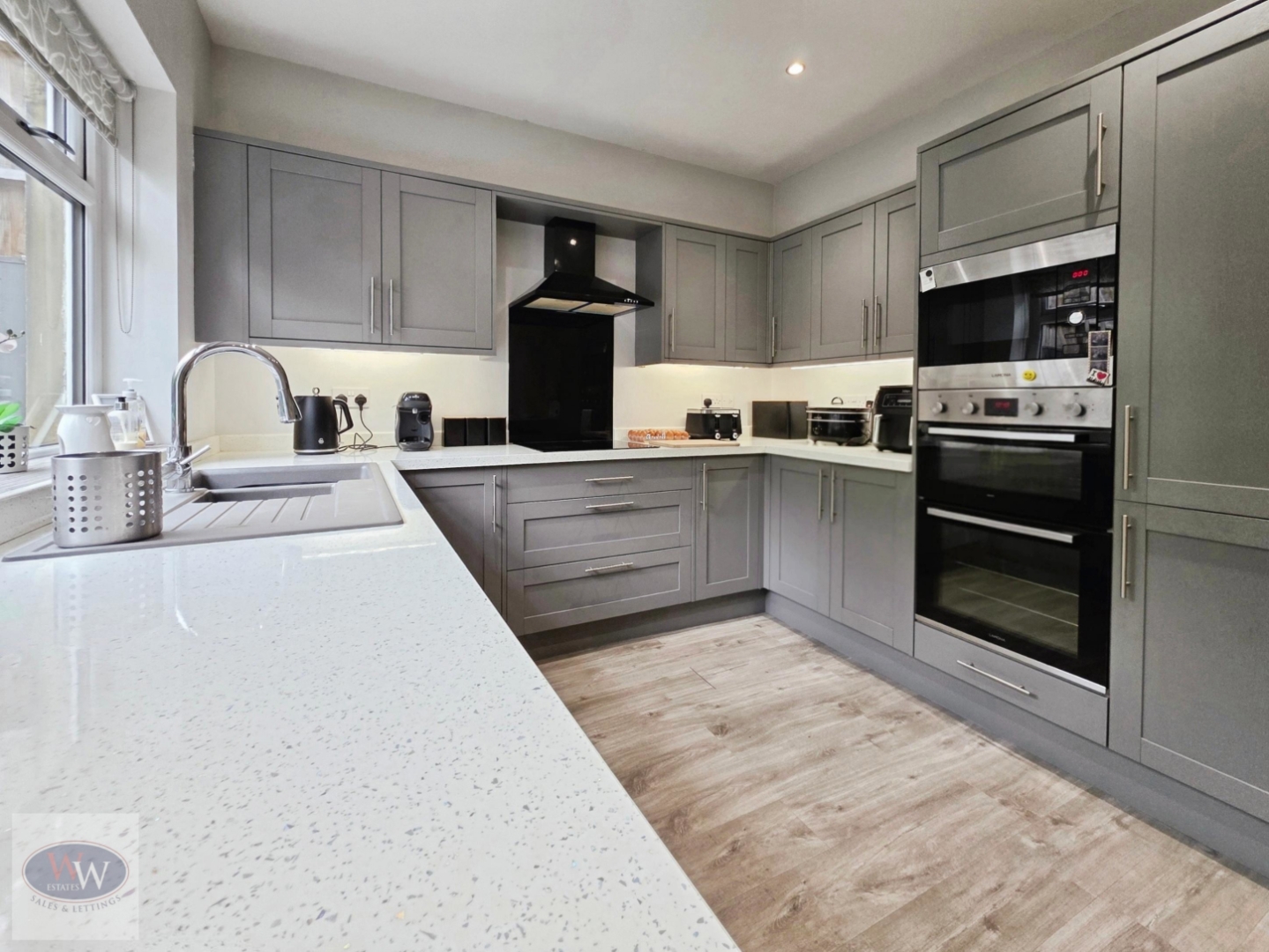 Rockcliffe Avenue, Baildon, BD17 6AF