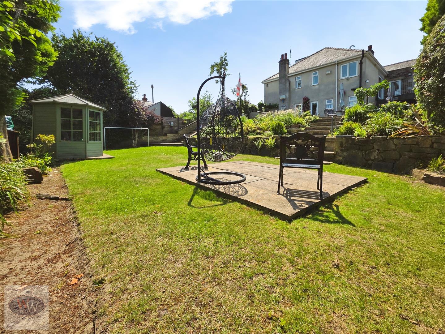 Roundwood Road, Baildon, BD17 7JZ