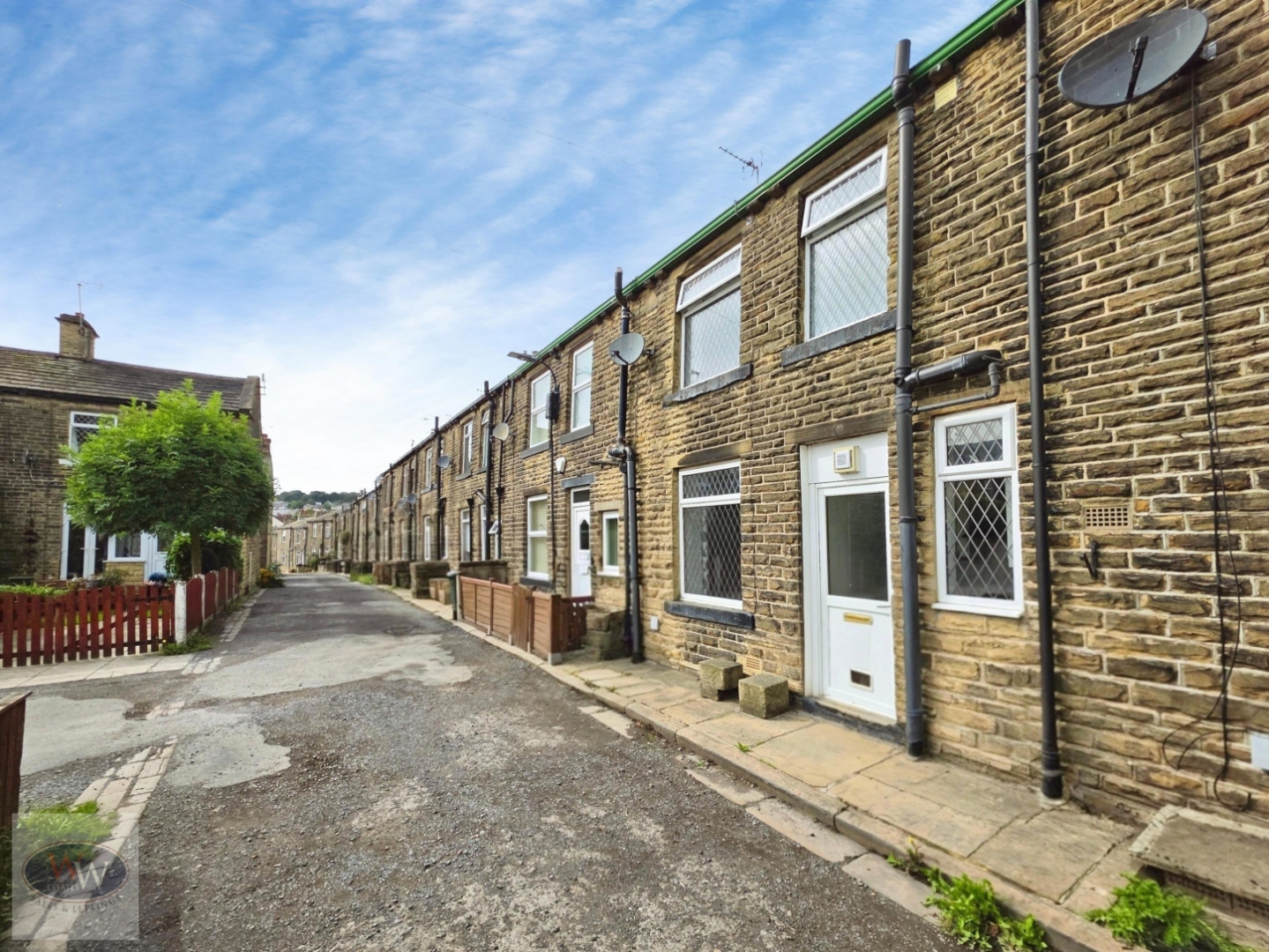 East Parade, Baildon, BD17 6LY