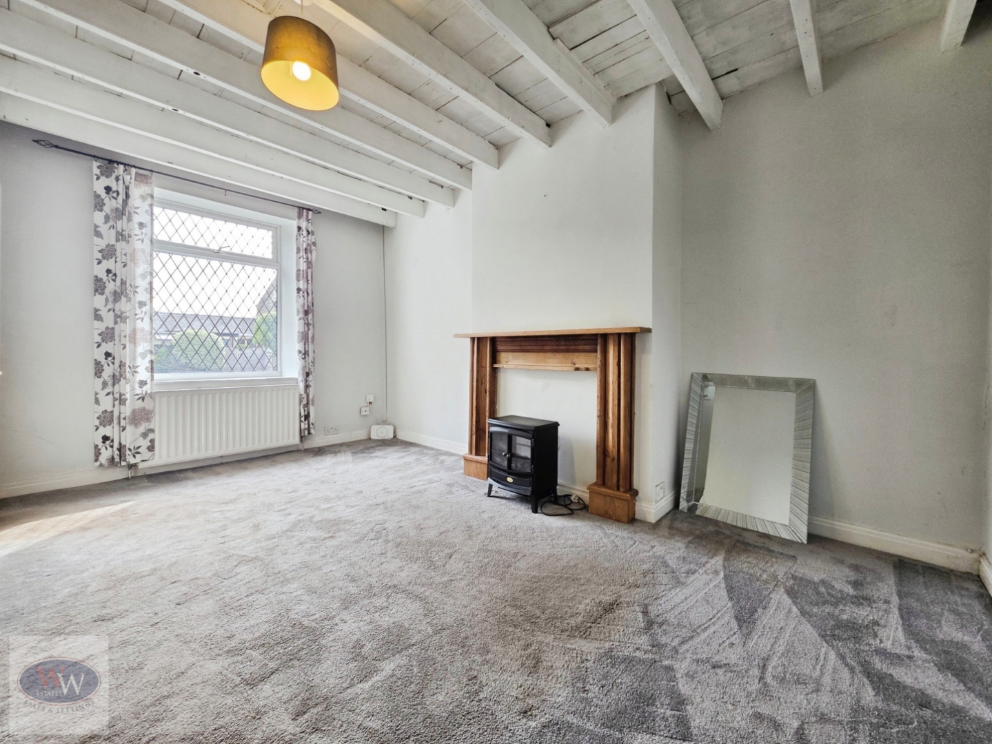East Parade, Baildon, BD17 6LY