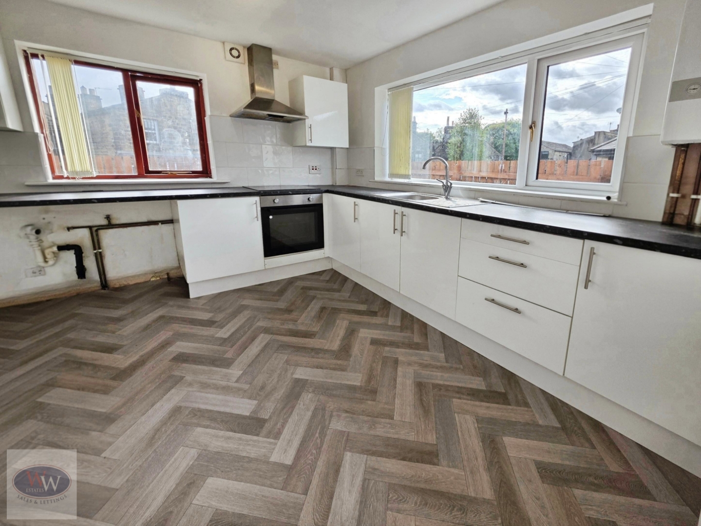 Westgate, Baildon, BD17 5ES