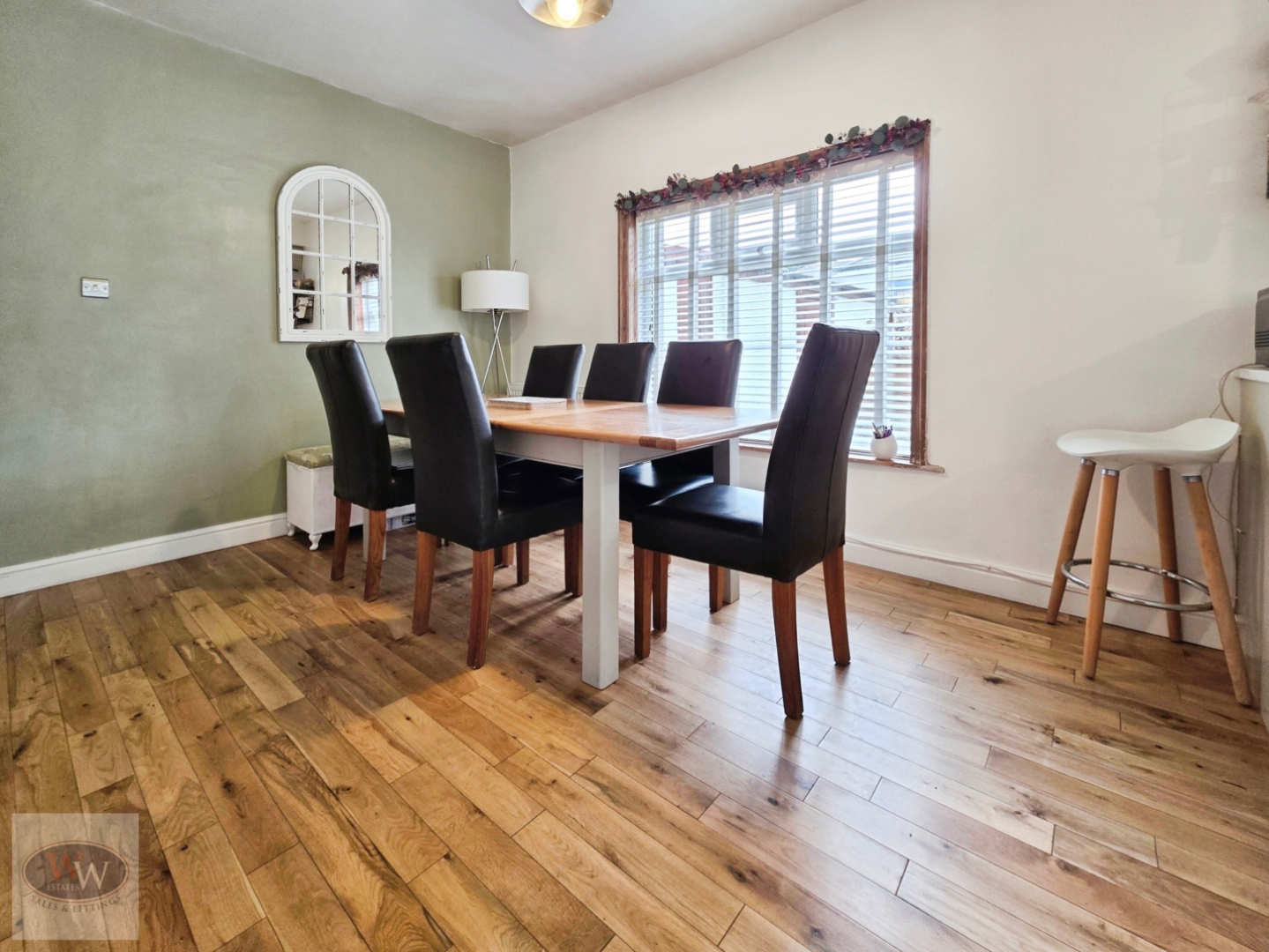 Oakfield Drive, Baildon, Shipley, BD17 6AW