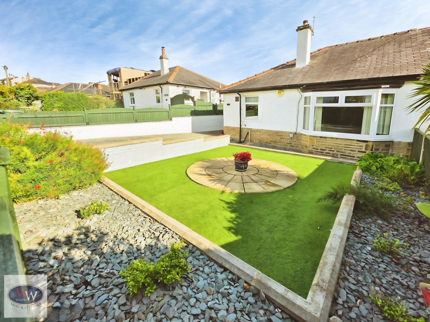 Oakfield Drive, Baildon, BD17 6AW