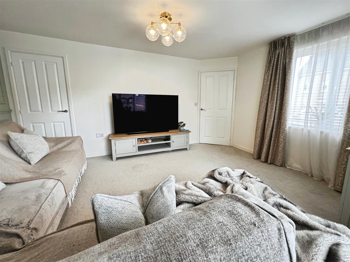 Poplars Park Avenue, Bradford, BD2 1FP