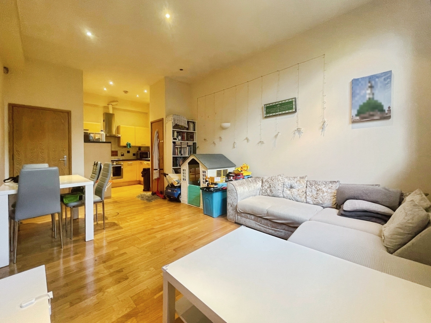 Byron Halls, Byron Street Bradford, BD3 0AR