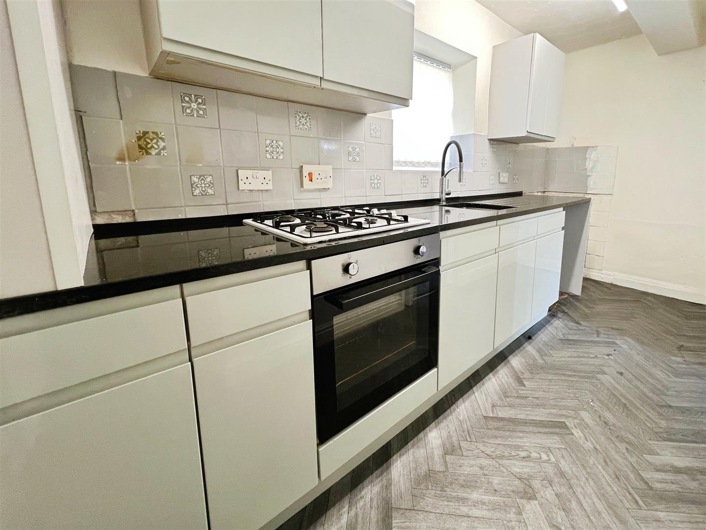 Leeds Road, Eccleshill, Bradford, BD2 3AY