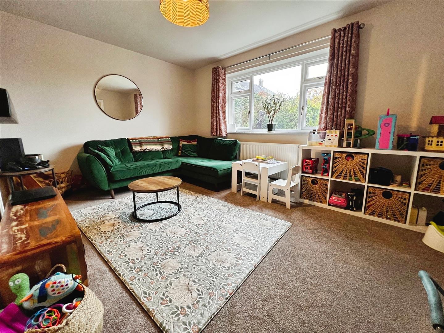 Farm Hill Road, Bradford, BD10 8BY
