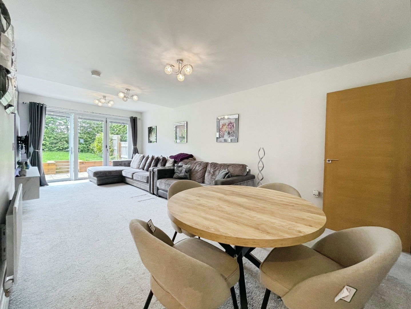 Sandhill Fold, Idle, Bradford, BD10 8XB