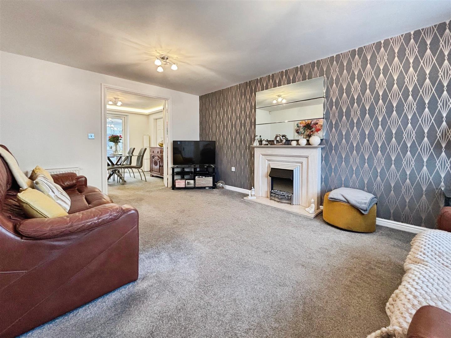 Javelin Close, Idle, Bradford, BD10 8SU