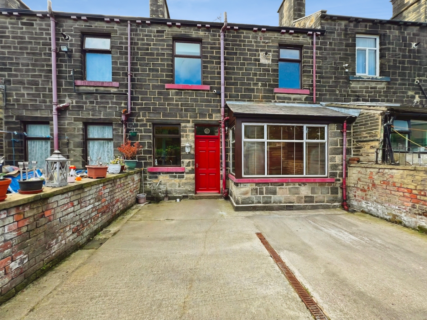 Elmwood Place, Bradford, BD2 3NA