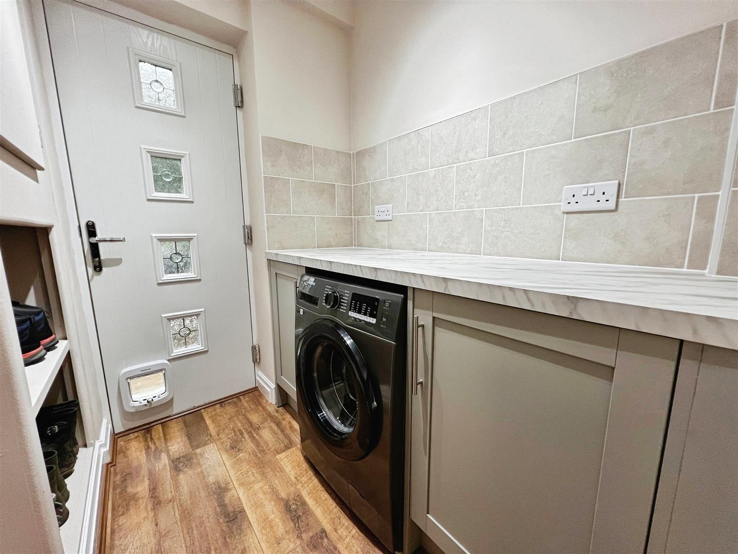 Farm Hill Road, Bradford, BD10 8BY