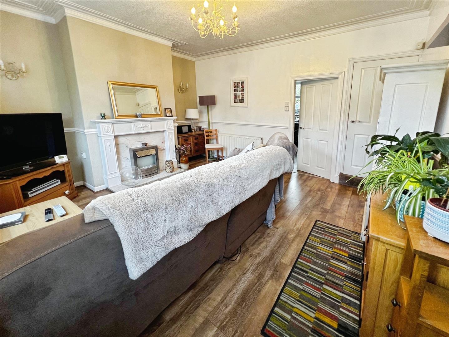 Peterborough Place, Bradford, BD2 3DN